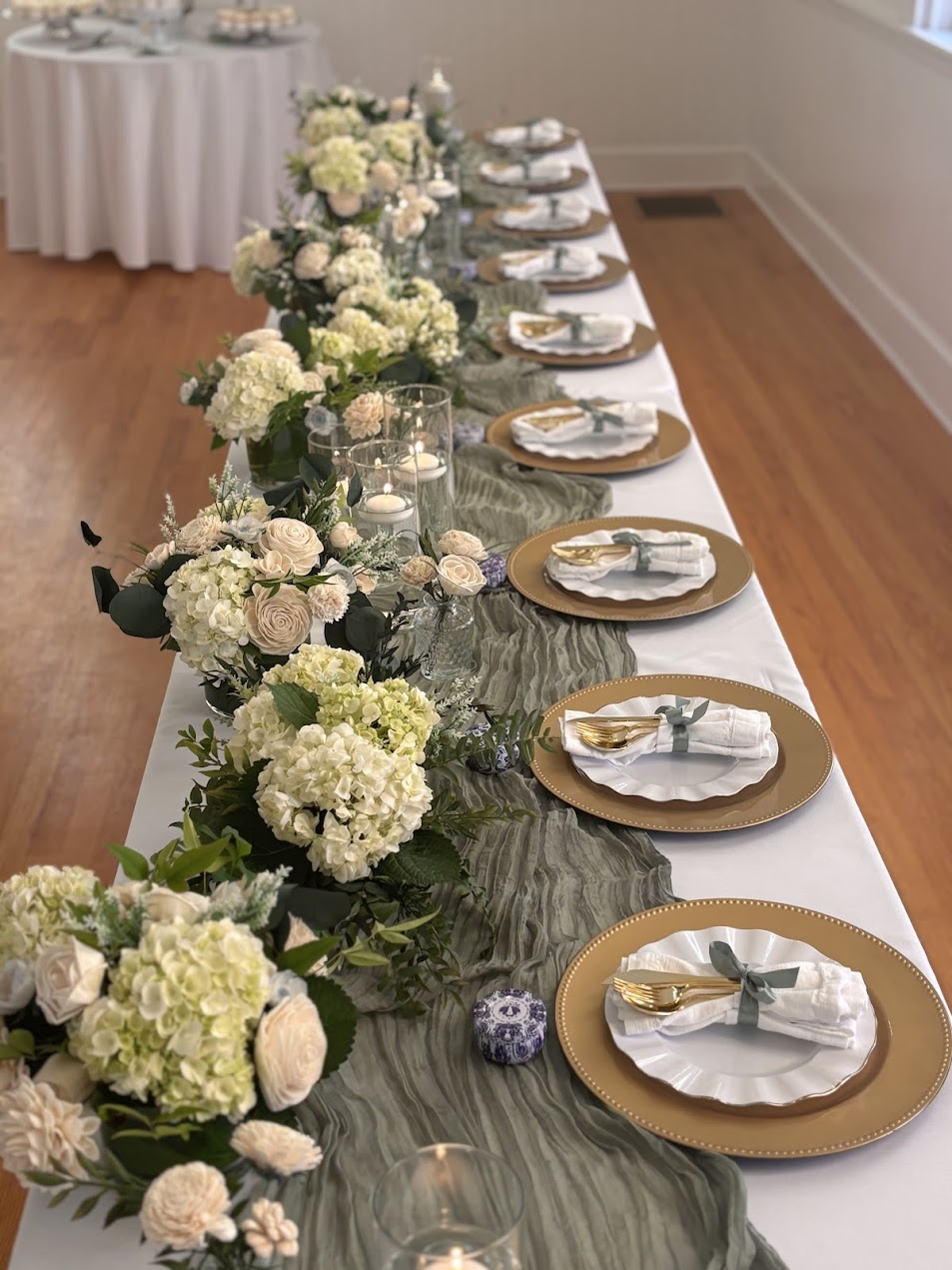 Balloon garland and event decoration by The Party Project - Chattanooga, TN