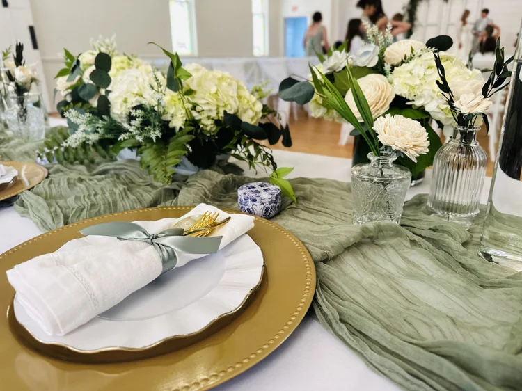 Balloon garland and event decoration by The Party Project - Chattanooga, TN